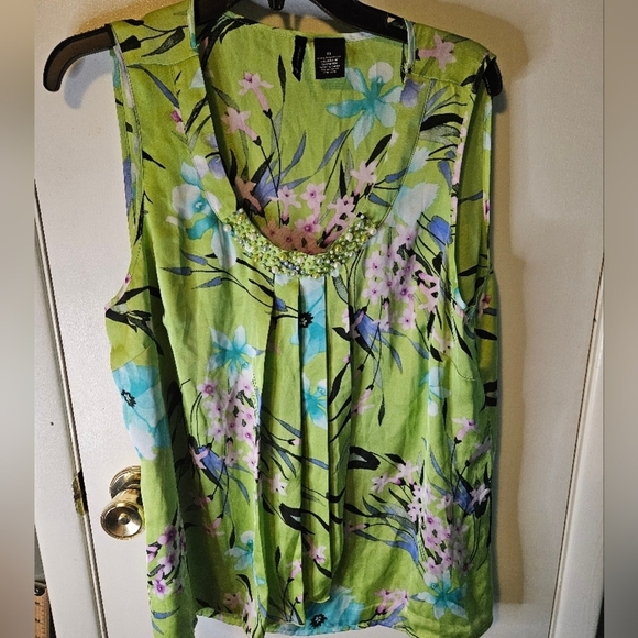 New Directions Women's Size XL green sleeveless top - Picture 1 of 11